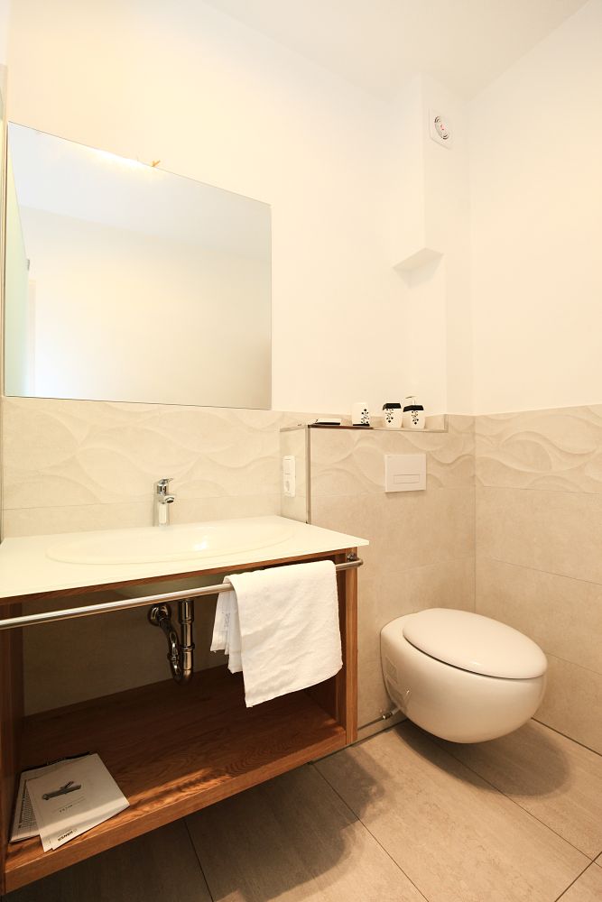 Haus Hurem interior images.