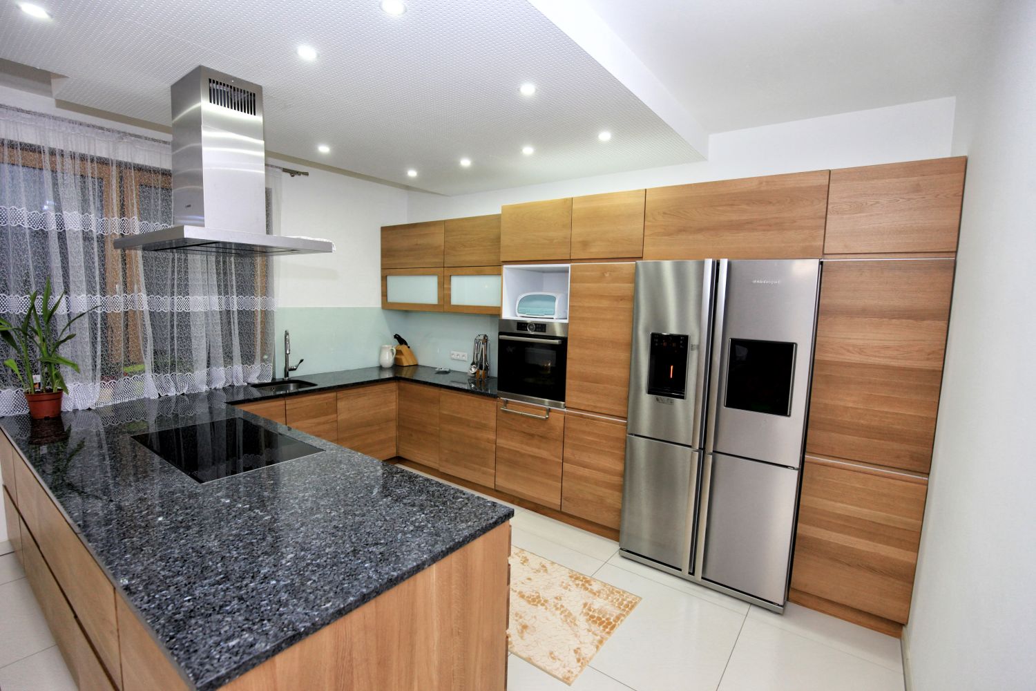 Haus Hurem interior images.