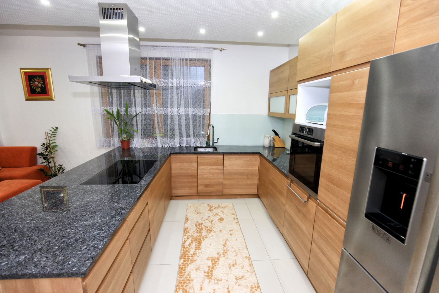 Haus Hurem interior images.